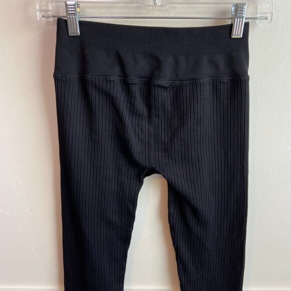 NWOT NUX Black Ribbed Leggings - Picture 5 of 6
